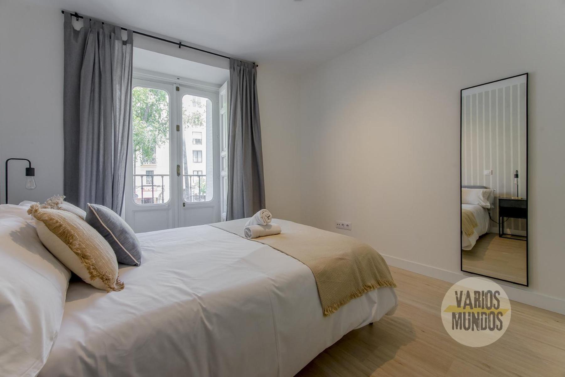 Spacious New Aparment Para 8Pax En La Plaza De Tirso E1 Madryt Zewnętrze zdjęcie