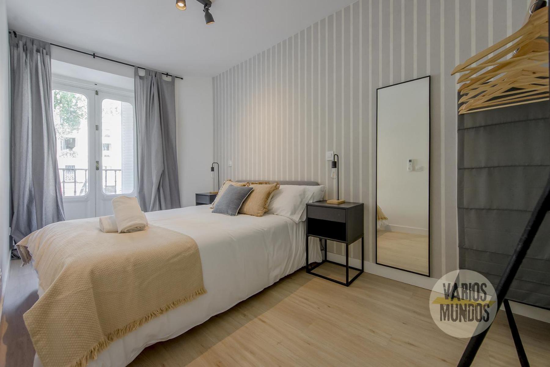 Spacious New Aparment Para 8Pax En La Plaza De Tirso E1 Madryt Zewnętrze zdjęcie