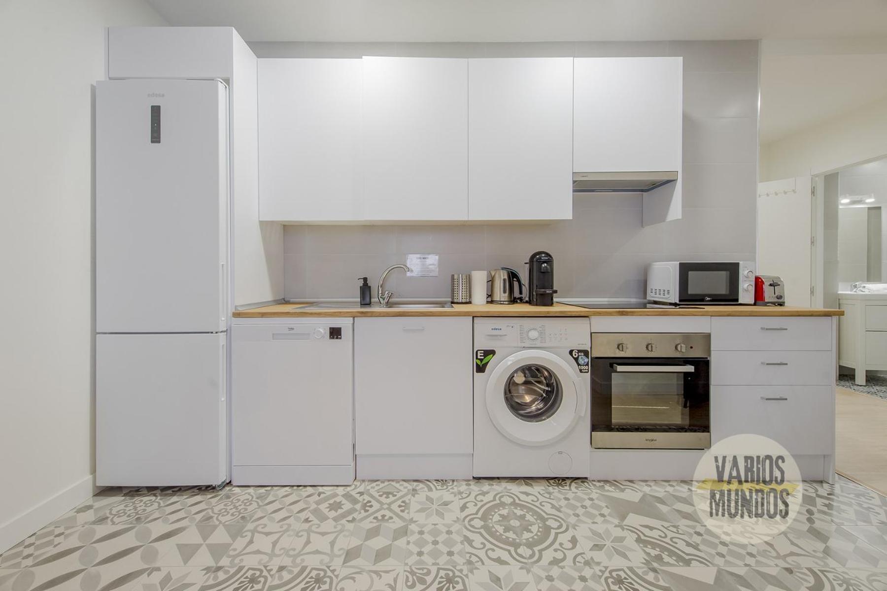 Spacious New Aparment Para 8Pax En La Plaza De Tirso E1 Madryt Zewnętrze zdjęcie