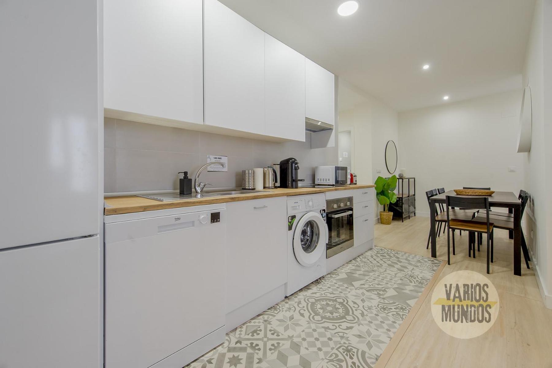 Spacious New Aparment Para 8Pax En La Plaza De Tirso E1 Madryt Zewnętrze zdjęcie